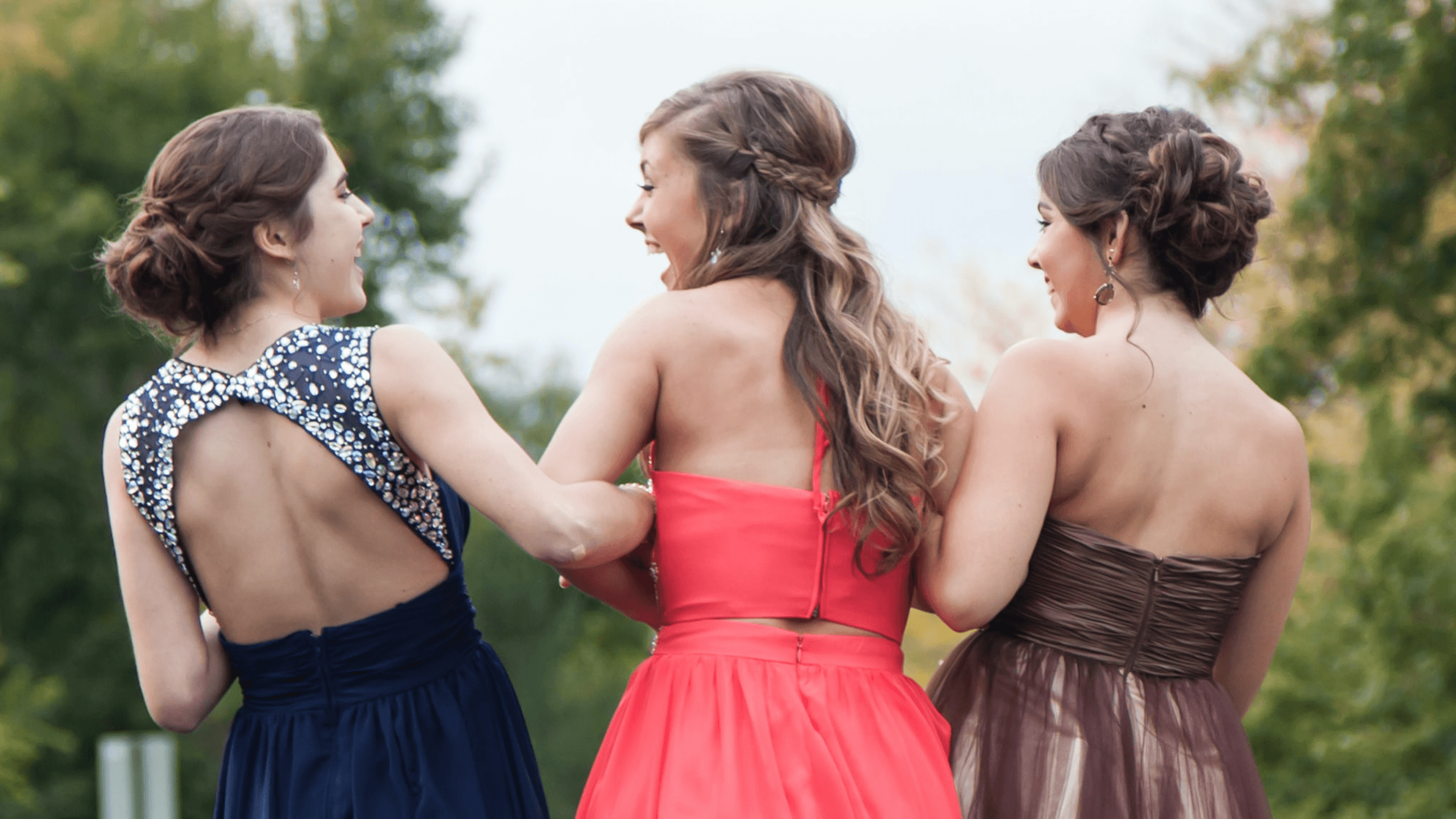 7 Easy Hairstyles To Master For A Virtual School Formal | SCUNCI